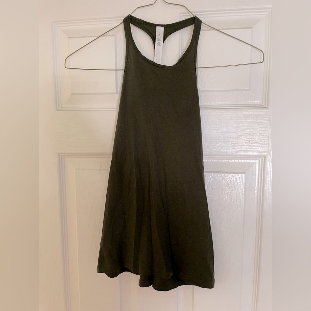 Lululemon tank